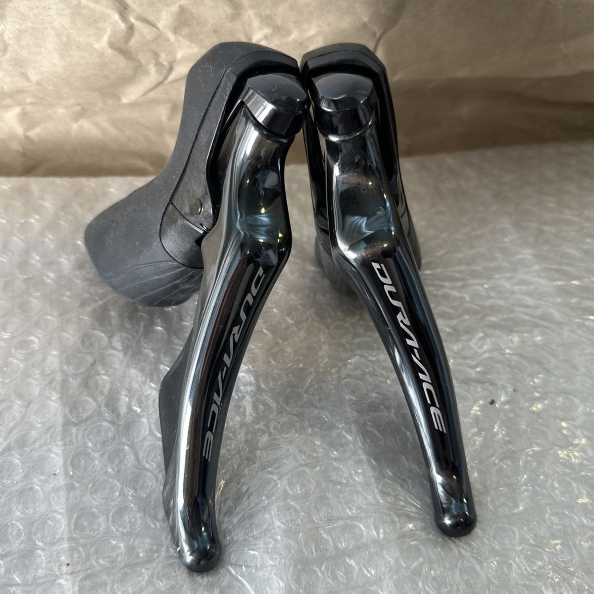 Shimano Dura Ace ST-R9100 11 speed shifters pairs for mechanical 