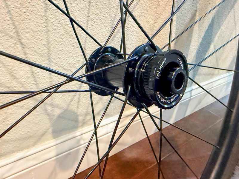 DT Swiss G540 Road/Gravel 700c Wheelset, w/ Vittoria Mezcal 700x44