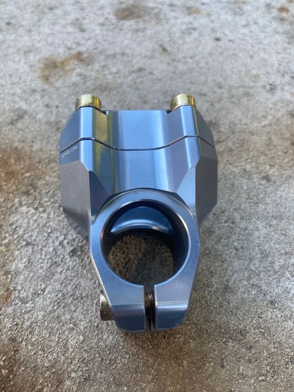 North Shore Billet Overlord Stem 35mm bar clamp | Rad Bazaar