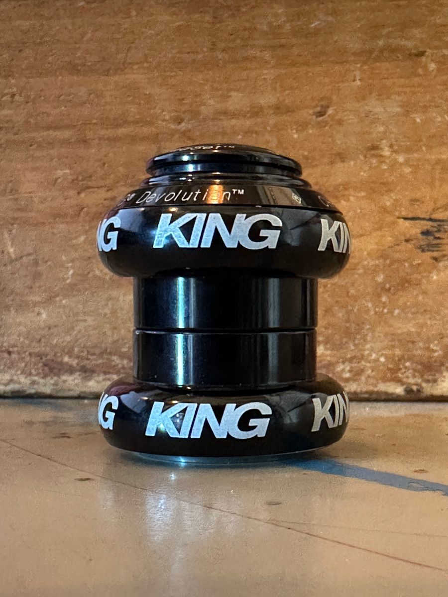 Chris King NoThreadSet Devolution Headset (1 1/8 inch - 1 inch