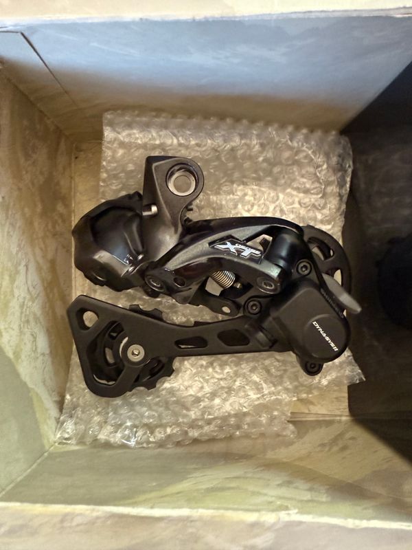 Deore XT Di2 m8050 rear derailleur | Rad Bazaar